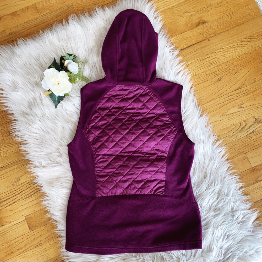 Columbia Lightweight Fleece Vest with Thermal Coil - Picture 4 of 4